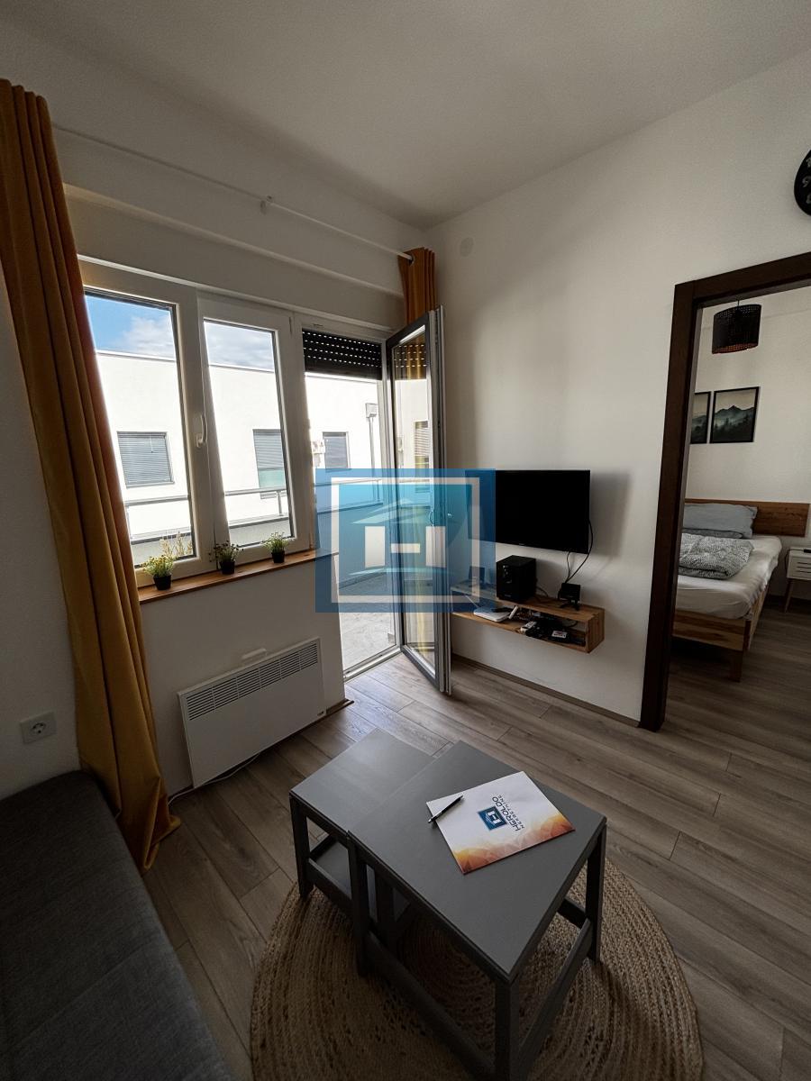 K komplex - jednosoban stan 3