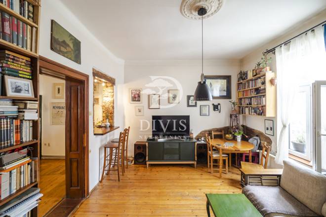 Jednoiposoban stan kod Botaničke bašte  Budimska  49m2 2