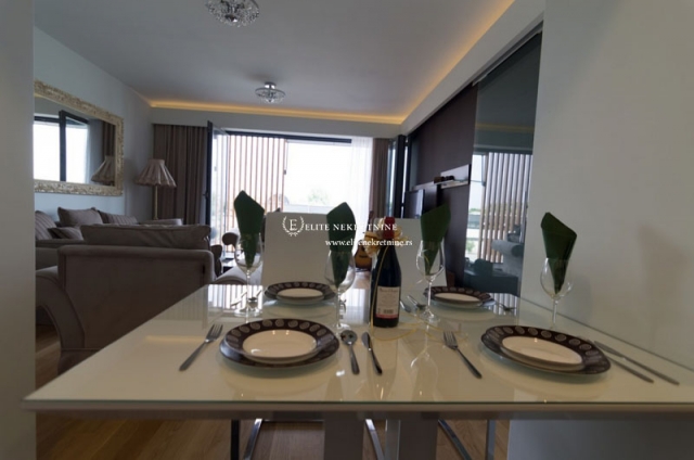 Izdavanje stana sa garazom   West 65 Novi Beograd 3