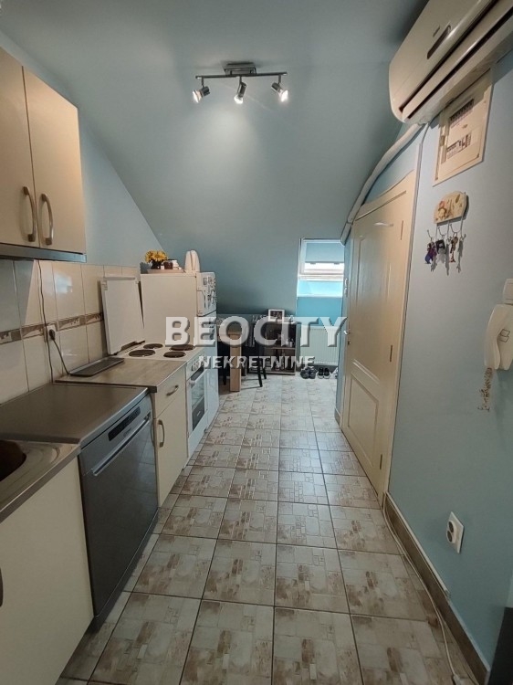 Dvosoban stan, 35 m2, Podbara, Jug Bogdana ID: 118801 4