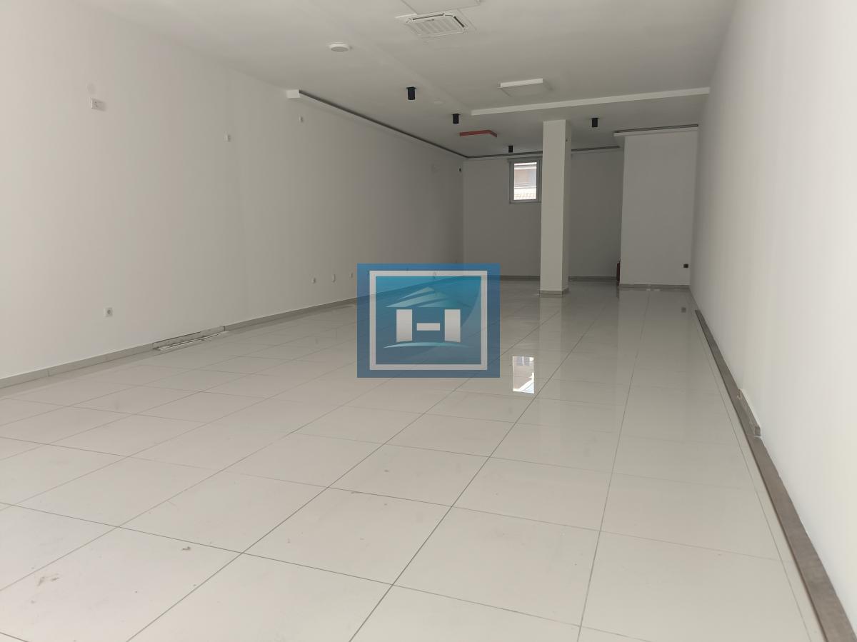 IZDAJE SE PRAZAN LOKAL – CENTAR ĆUPRIJE | 90m² - ODLIČNA POZICIJA ZA VAŠ BIZNIS! 3