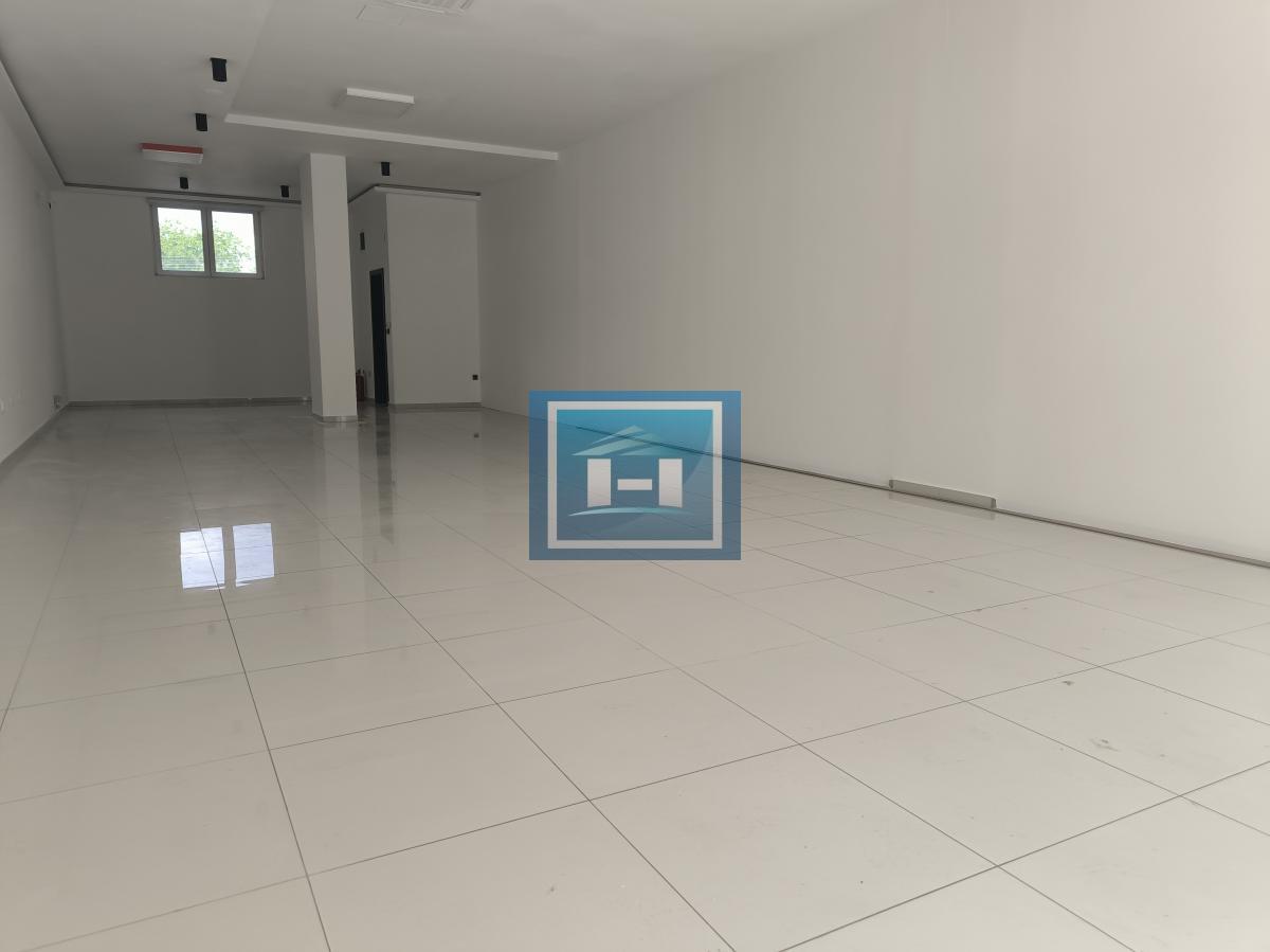 IZDAJE SE PRAZAN LOKAL – CENTAR ĆUPRIJE | 90m² - ODLIČNA POZICIJA ZA VAŠ BIZNIS! 4