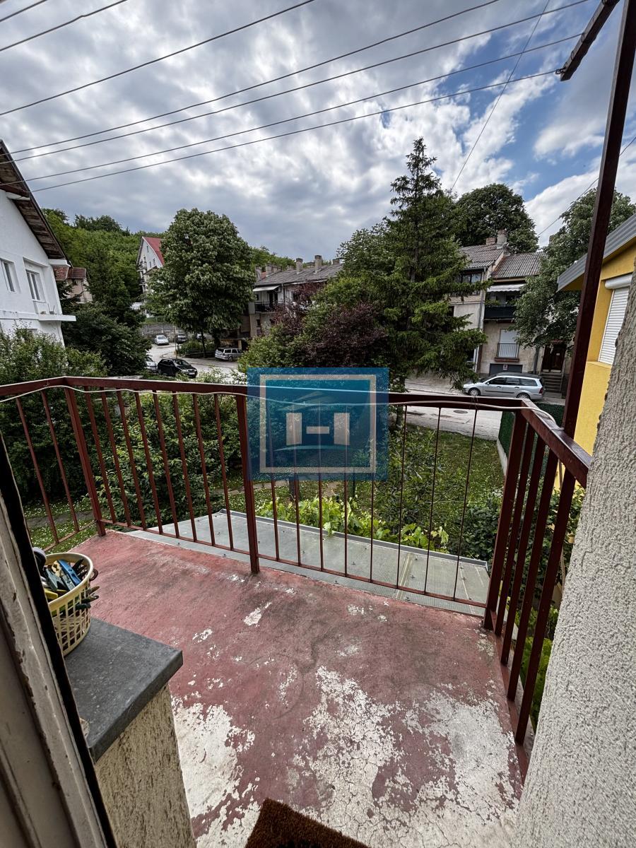 Lamela na Strelištu sa garažom 25