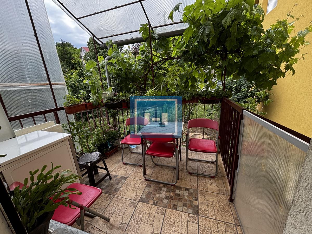 Lamela na Strelištu sa garažom 7