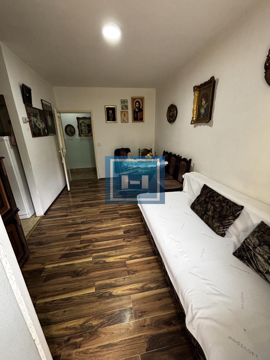 Lamela na Strelištu sa garažom 9