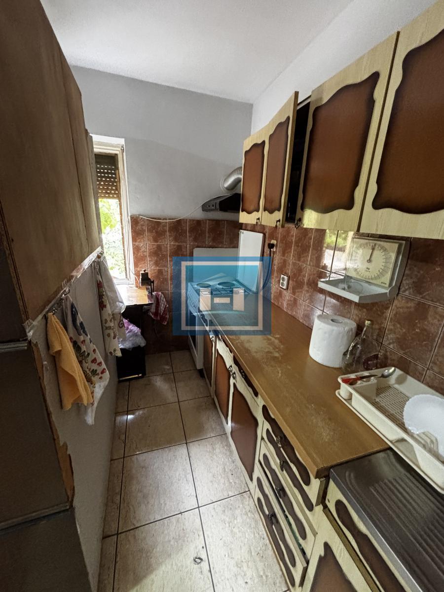 Lamela na Strelištu sa garažom 12