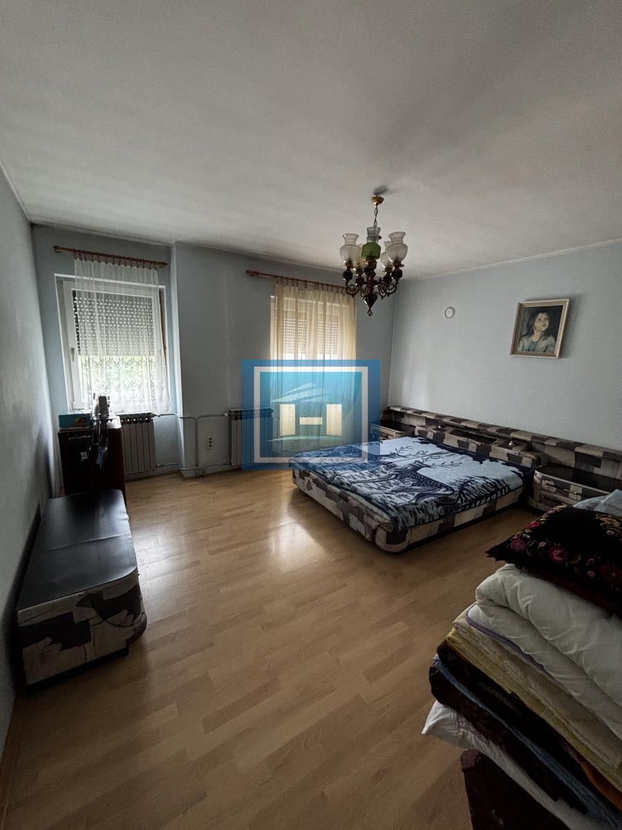 Lamela na Strelištu sa garažom 19