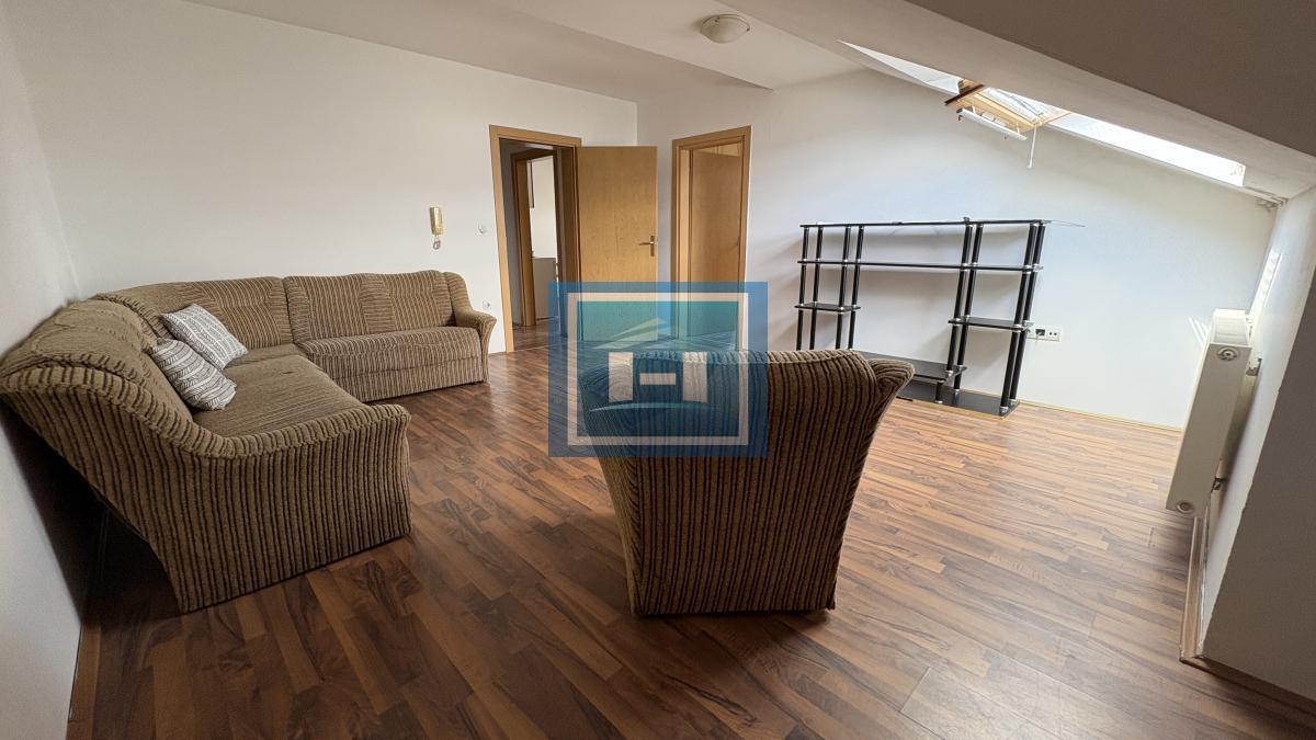 Dvosoban stan sa nameštajem u naselju Levač 2