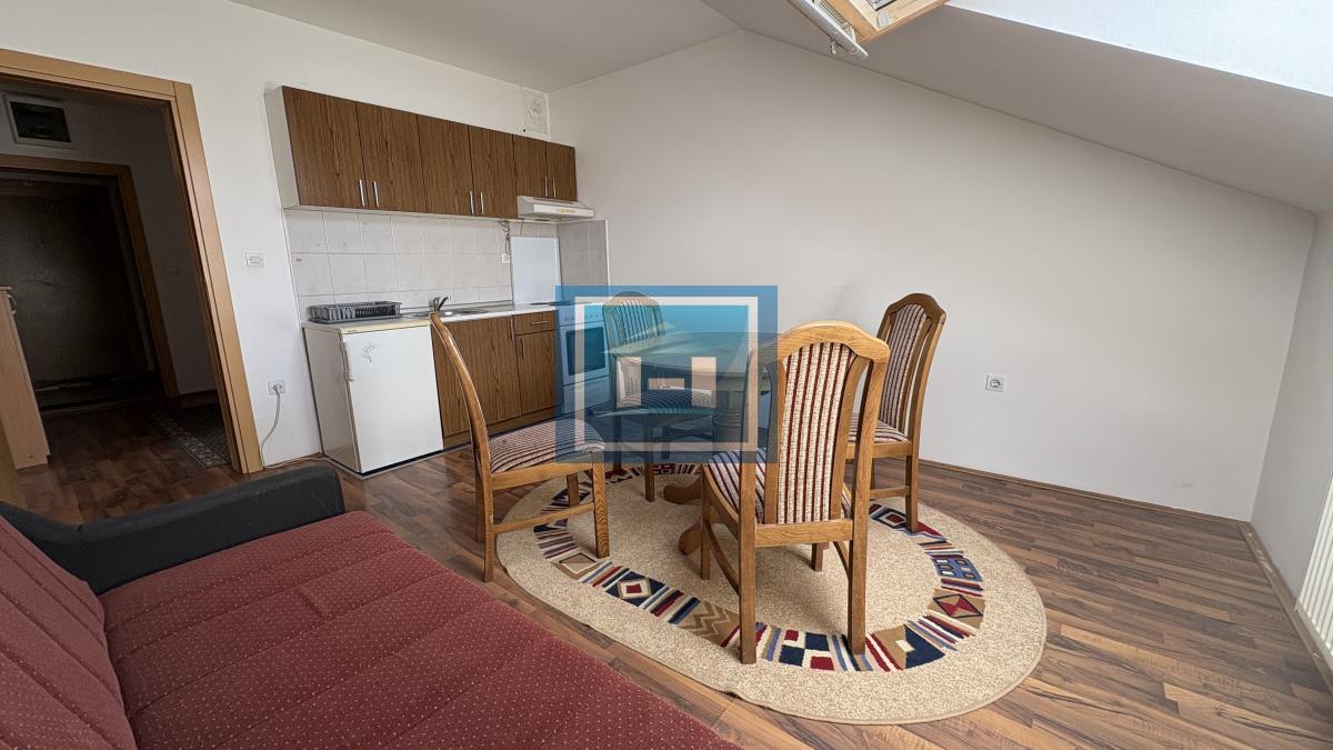 Dvosoban stan sa nameštajem u naselju Levač 5