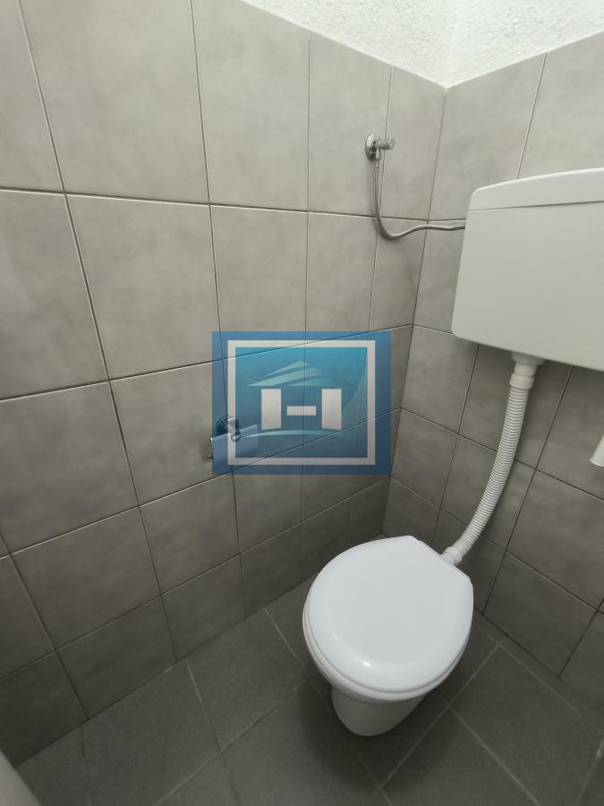 IZDAVANJE LOKALA – CENTAR GRADA – 130m² 10