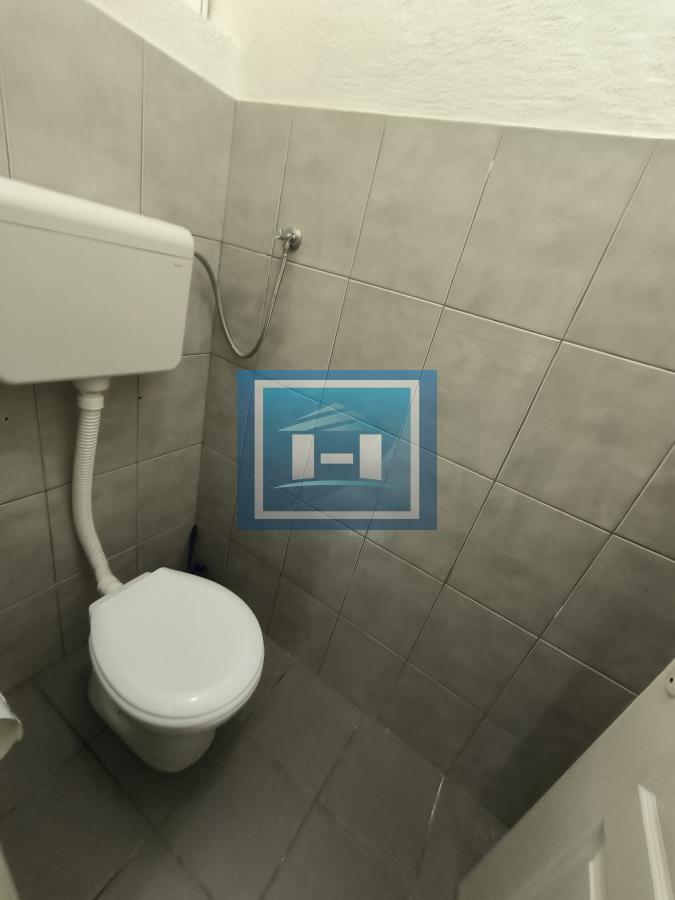 IZDAVANJE LOKALA – CENTAR GRADA – 130m² 11