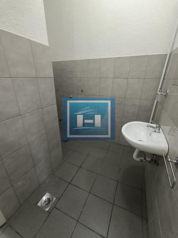 IZDAVANJE LOKALA – CENTAR GRADA – 130m² 8