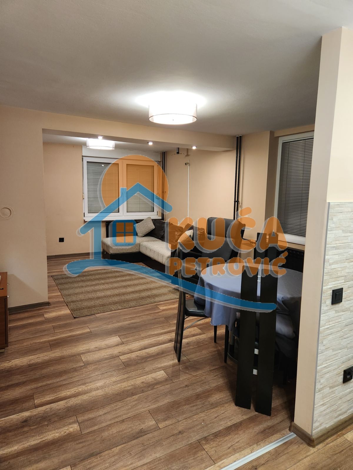 Jednosoban stan, 54 m2, Medicinski fakultet, Bulevar dr Zorana ID: i-014105 1