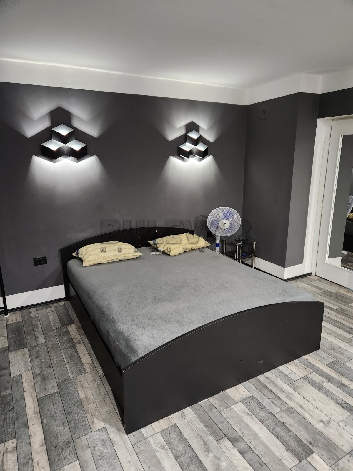 Jednosoban stan, 54 m2, Medicinski fakultet, Bulevar dr Zorana ID: i-014105 5