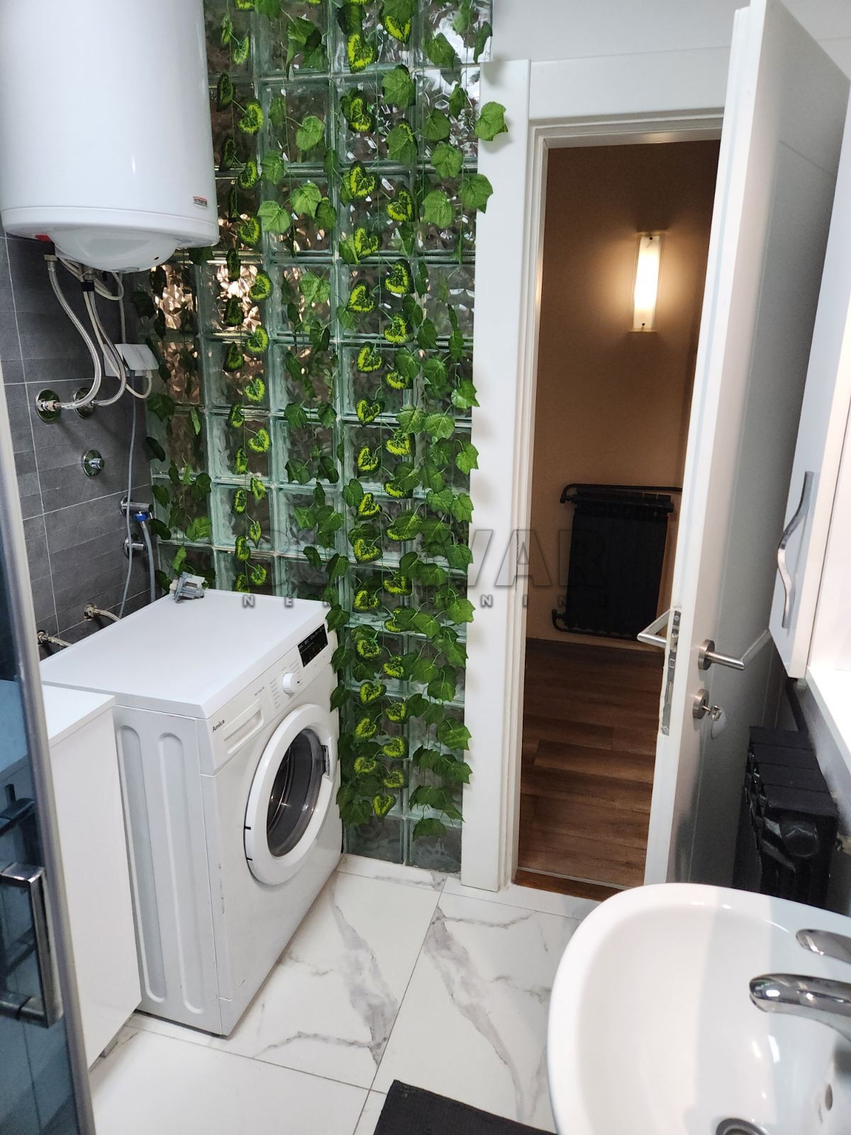 Jednosoban stan, 54 m2, Medicinski fakultet, Bulevar dr Zorana ID: i-014105 7