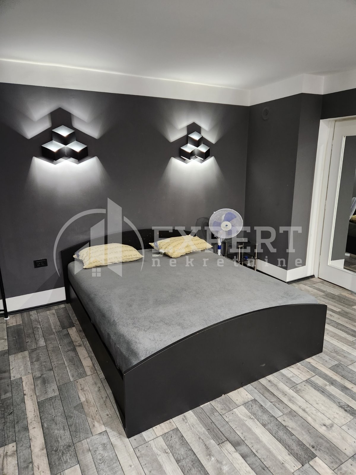 Jednosoban stan, 54 m2, Medicinski fakultet, Bulevar dr Zorana ID: i-014105 5