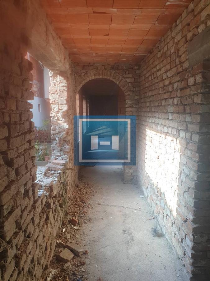 Plac na izuzetnoj lokaciji sa upisanim objektom 5