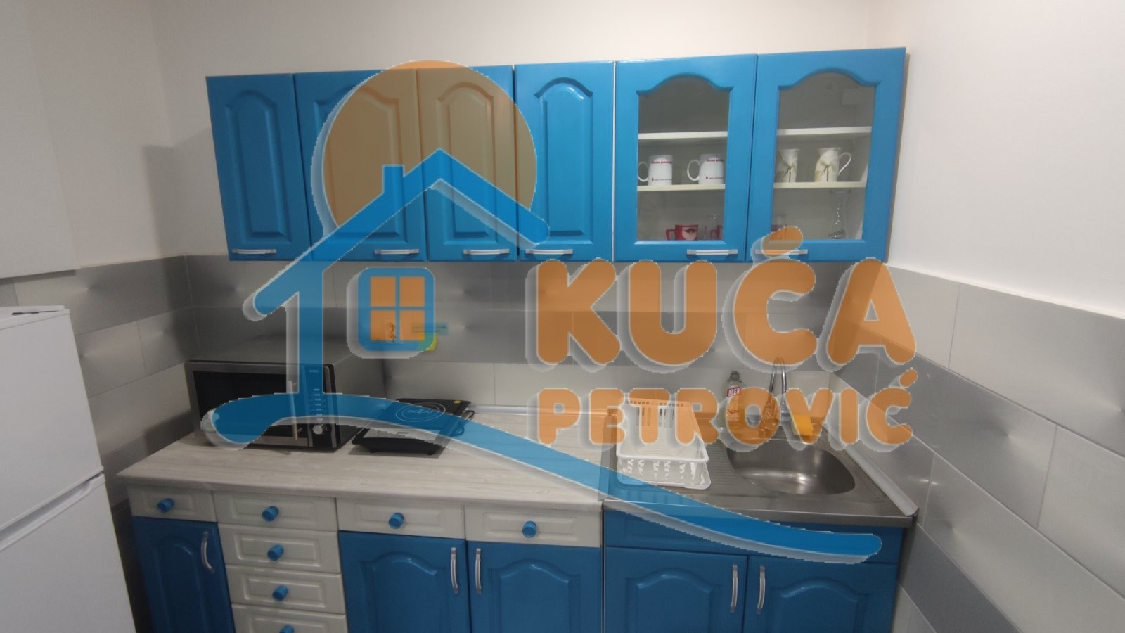 Dvosoban stan, 74 m2, Centar, Trg Pavla Stojkovića ID: i-06725 3