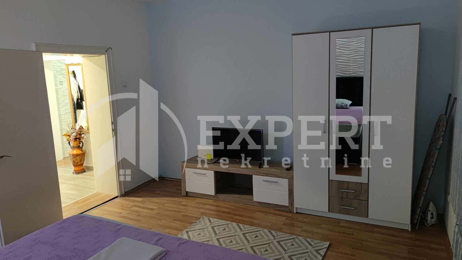 Dvosoban stan, 74 m2, Centar, Trg Pavla Stojkovića ID: i-06725 10