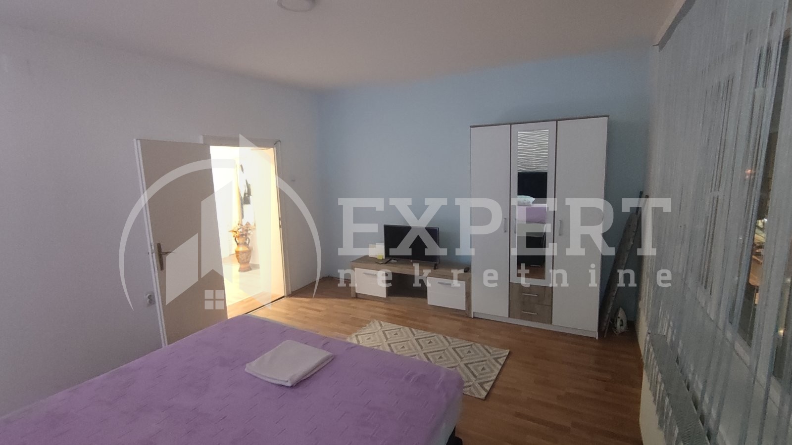 Dvosoban stan, 74 m2, Centar, Trg Pavla Stojkovića ID: i-06725 13