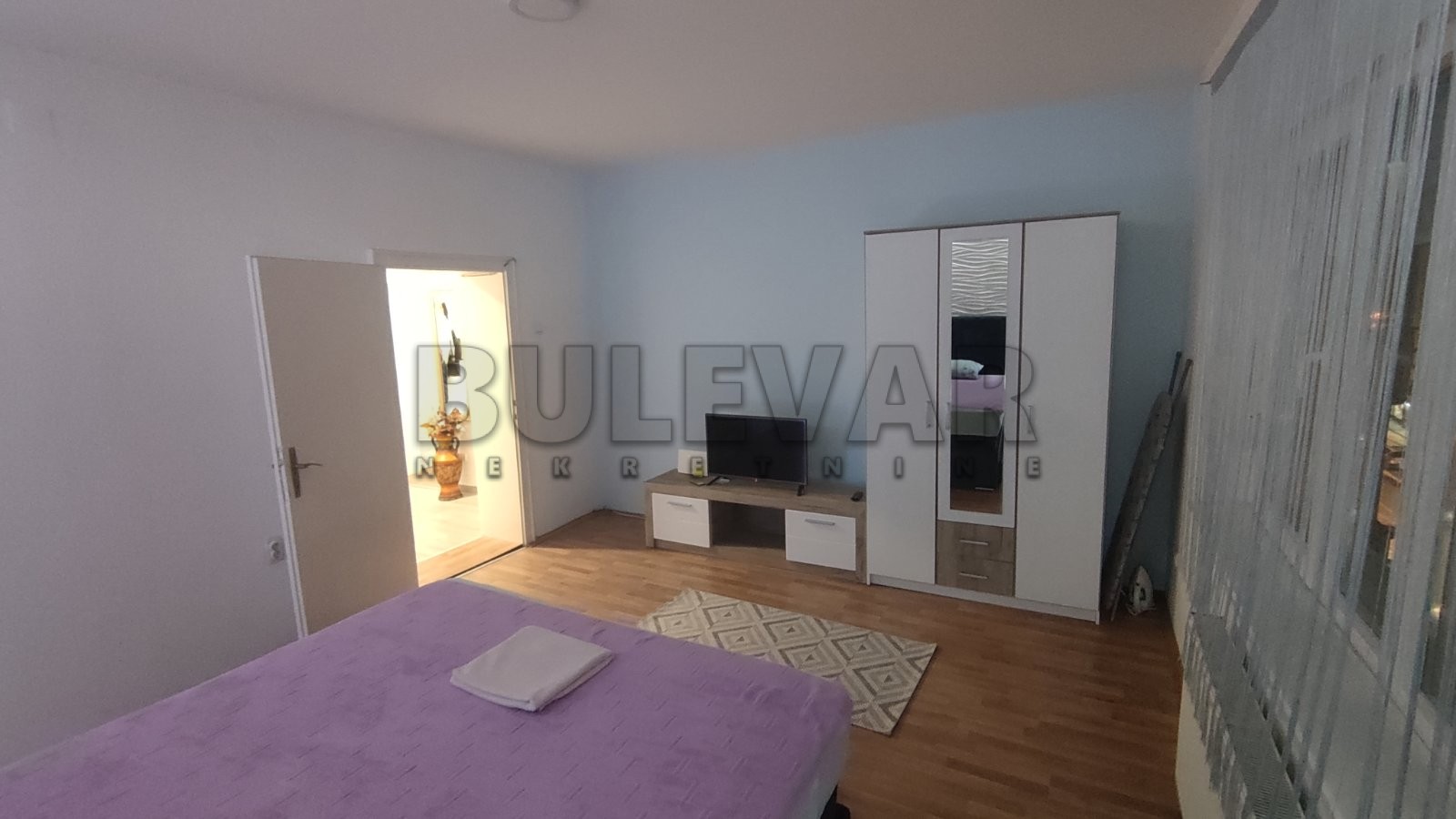 Dvosoban stan, 74 m2, Centar, Trg Pavla Stojkovića ID: i-06725 13