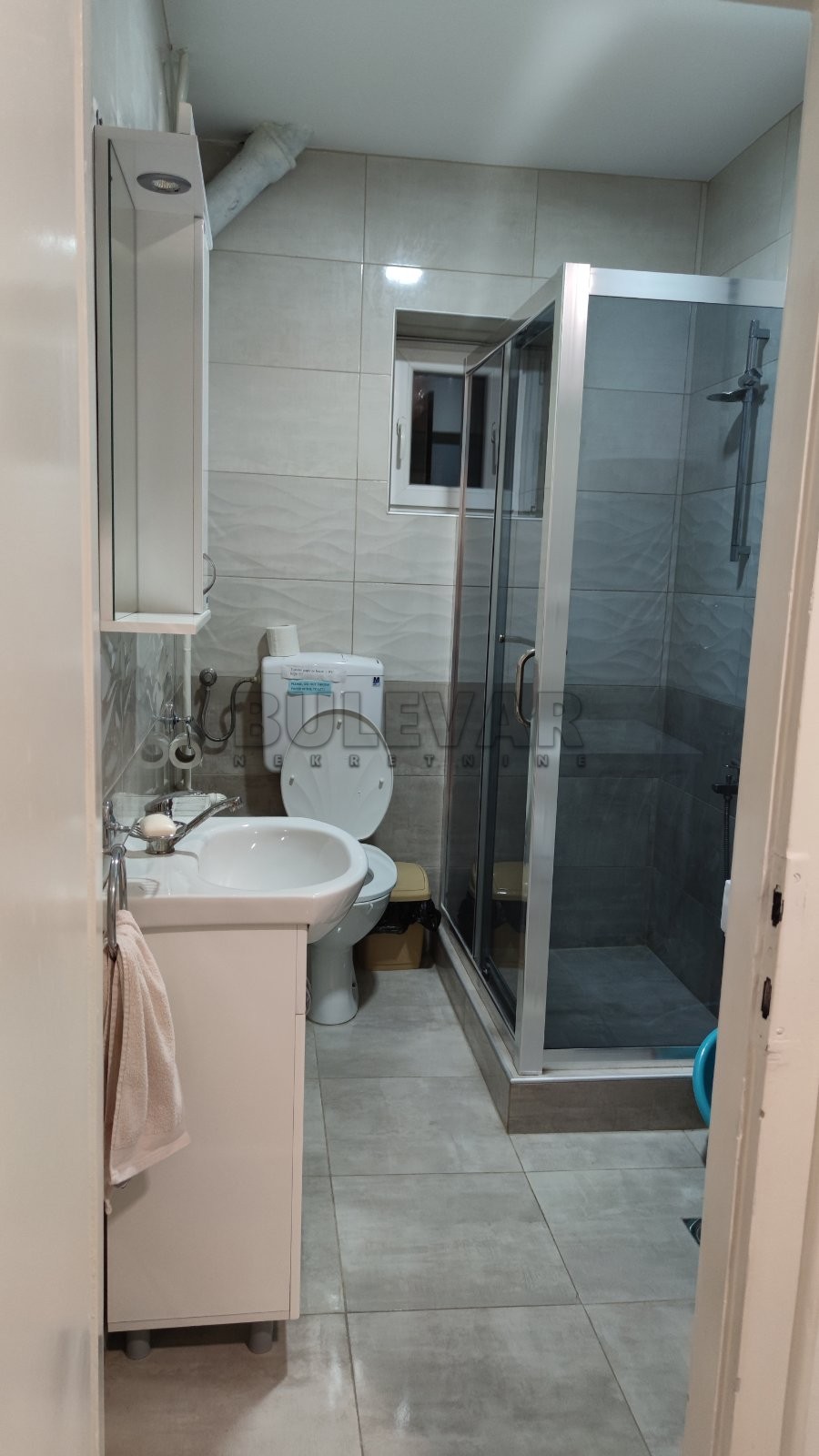 Dvosoban stan, 74 m2, Centar, Trg Pavla Stojkovića ID: i-06725 15