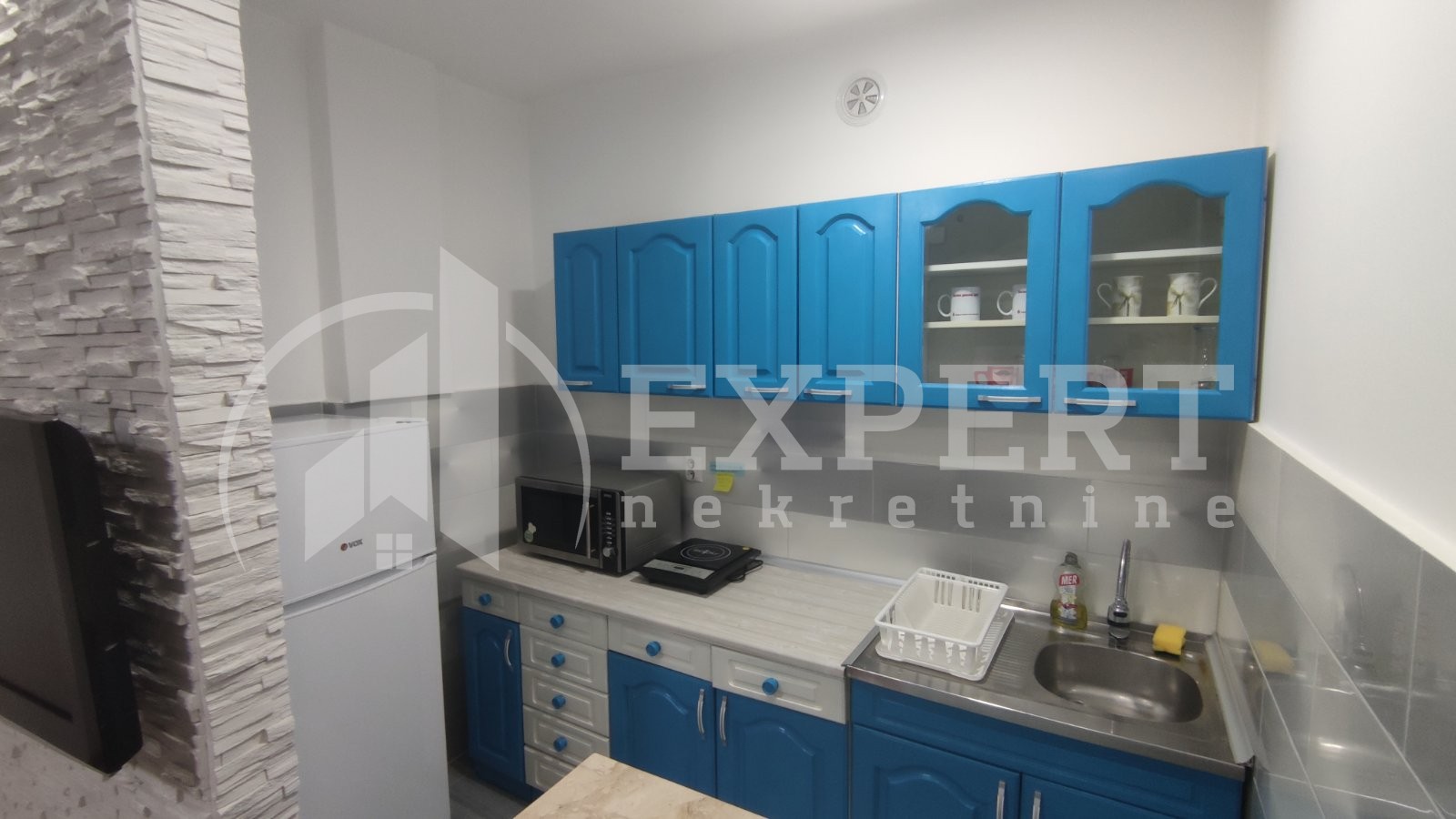 Dvosoban stan, 74 m2, Centar, Trg Pavla Stojkovića ID: i-06725 5