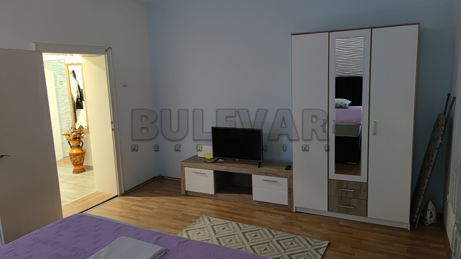 Dvosoban stan, 74 m2, Centar, Trg Pavla Stojkovića ID: i-06725 10