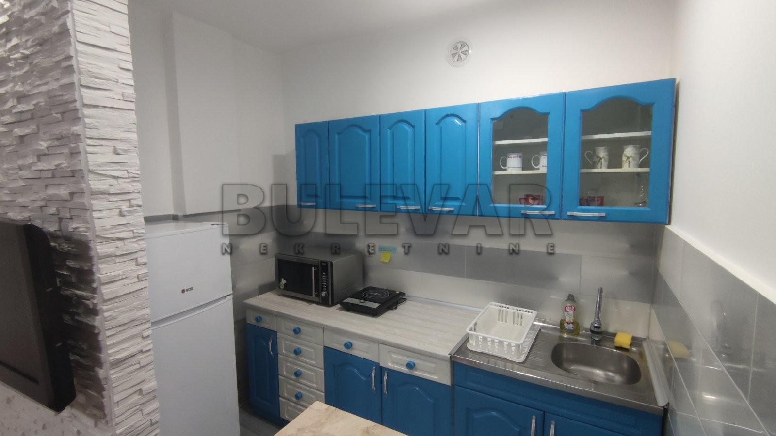 Dvosoban stan, 74 m2, Centar, Trg Pavla Stojkovića ID: i-06725 5