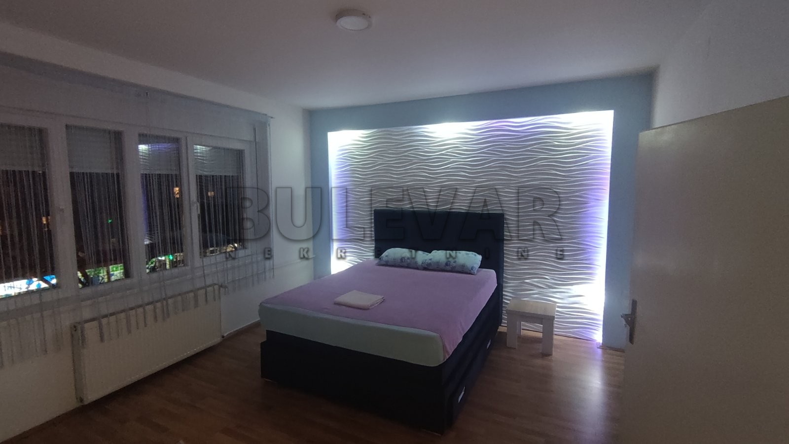 Dvosoban stan, 74 m2, Centar, Trg Pavla Stojkovića ID: i-06725 8