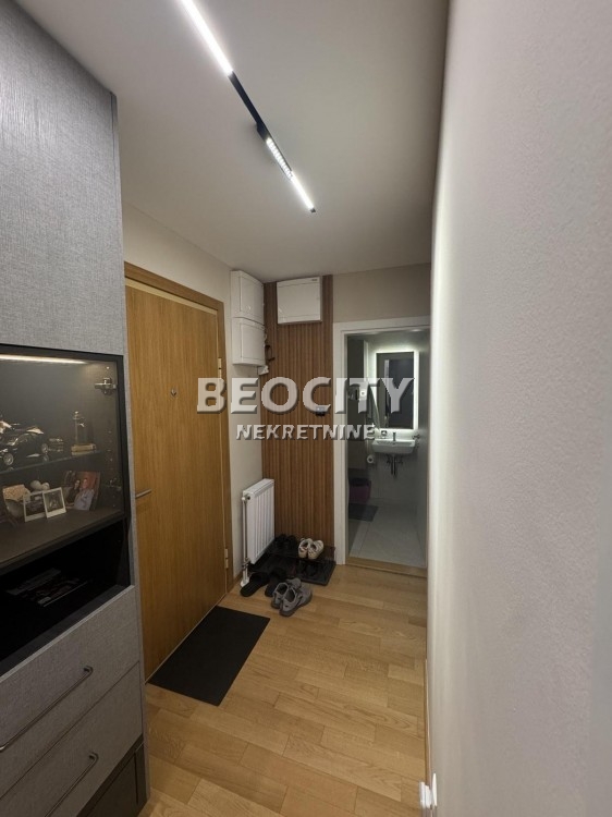 Trosoban stan, 69 m2, Adamovićevo naselje, Cara Dušana ID: 118910 8