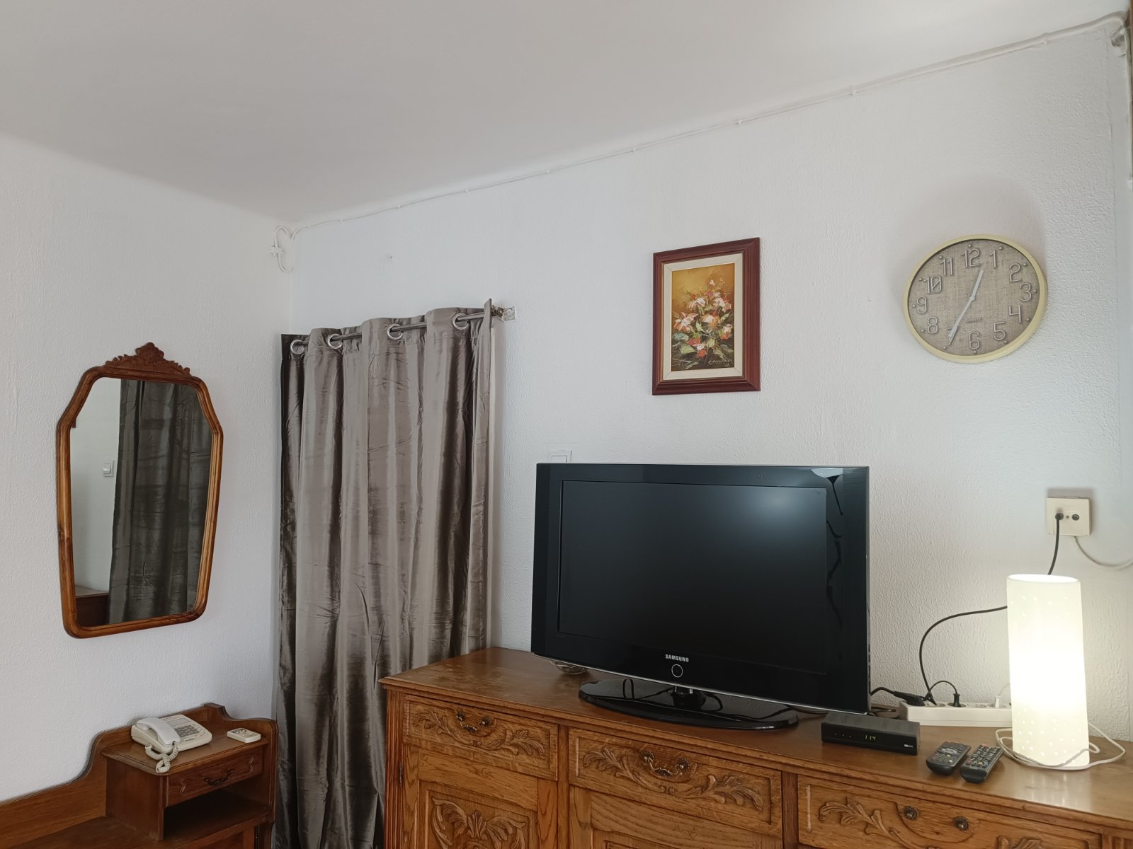 Izdajem renoviran 1 0 stan u Paviljonima  35 m2 2