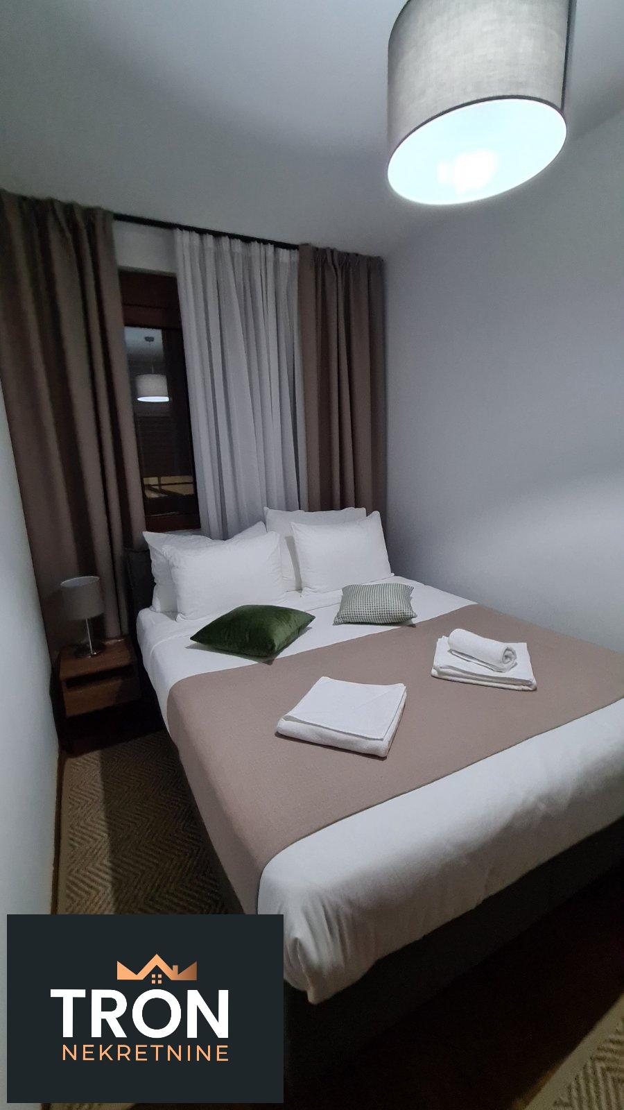 Dvosoban stan kod Aqua parka 77 82m2 2