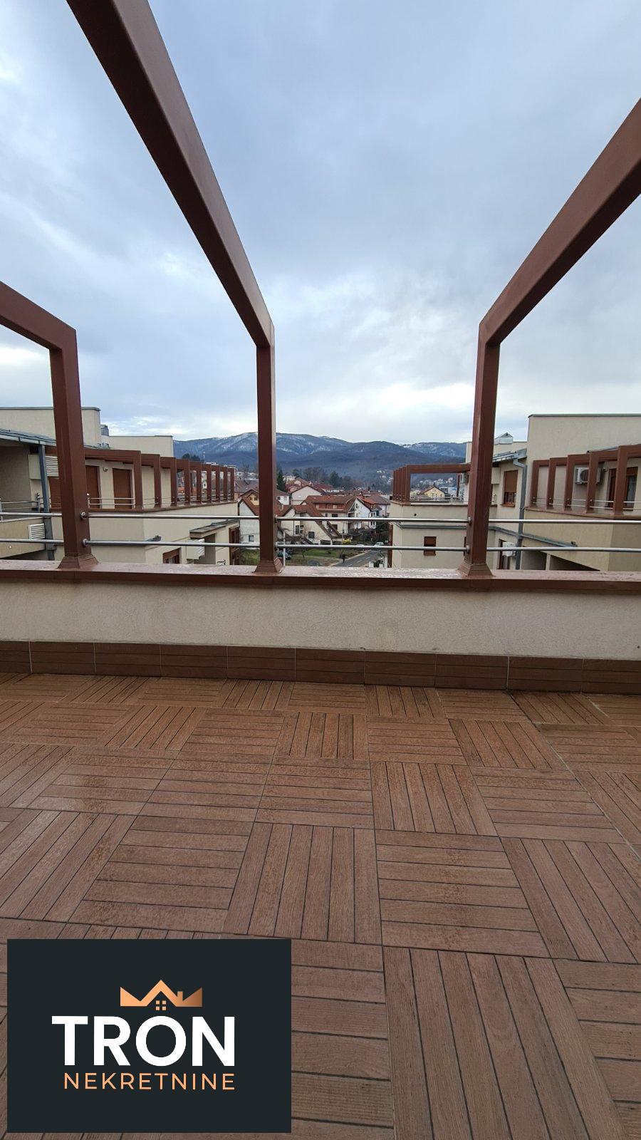 Dvosoban stan kod Aqua parka 77 82m2 5