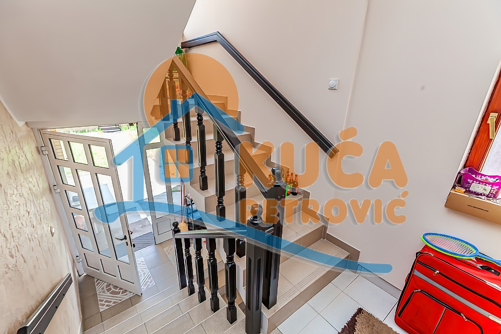 četvorosobna kuća, 270 m2, Donji Komren, Jadranska ID: p-014128 18