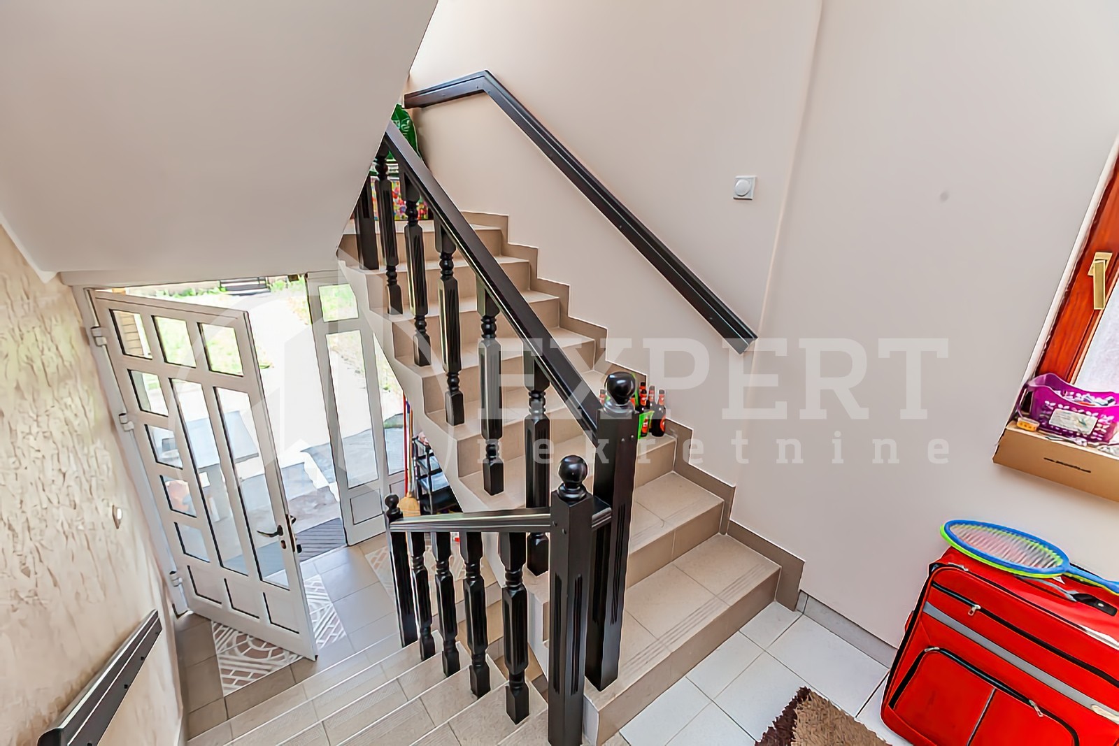 četvorosobna kuća, 270 m2, Donji Komren, Jadranska ID: p-014128 18