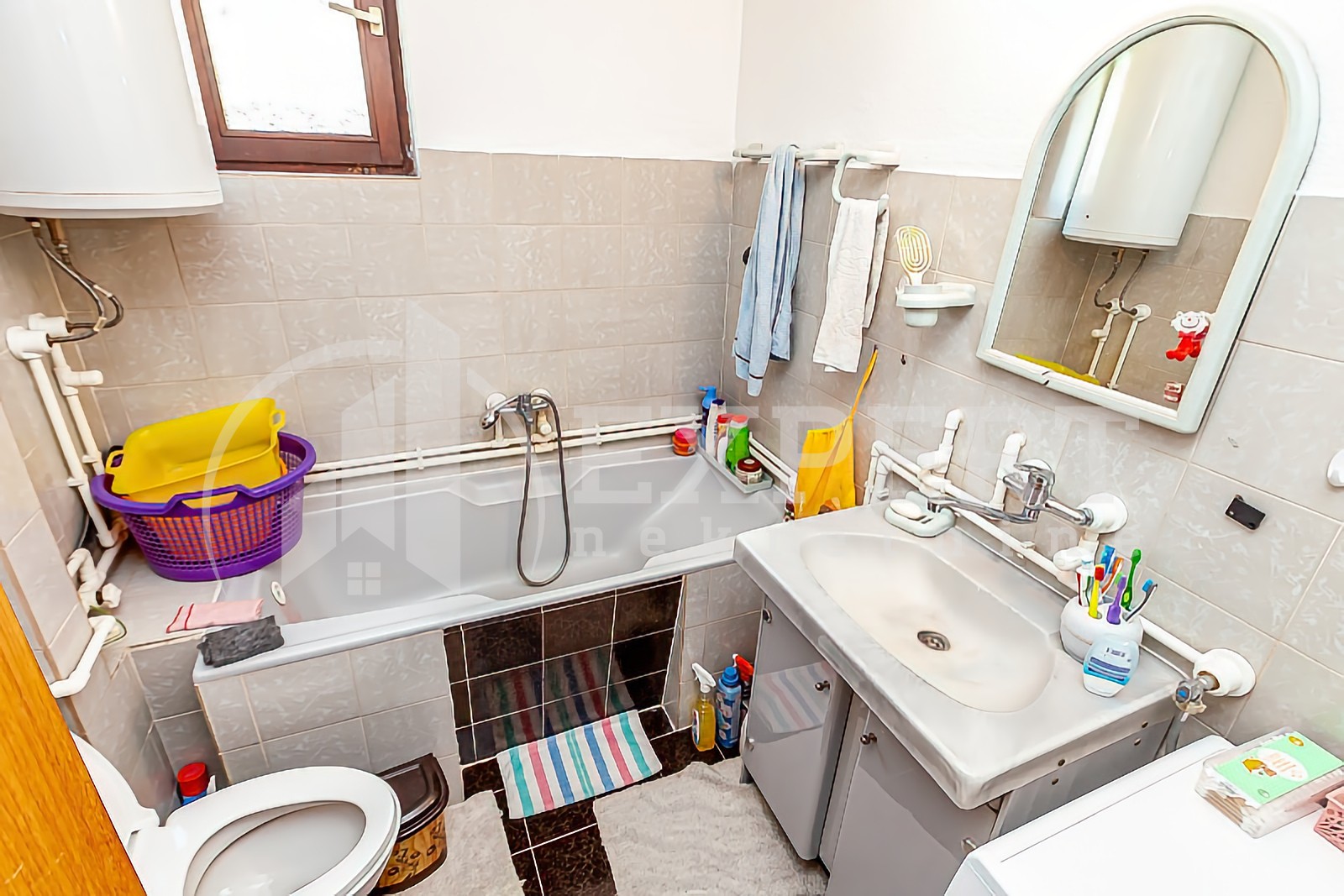 četvorosobna kuća, 270 m2, Donji Komren, Jadranska ID: p-014128 14