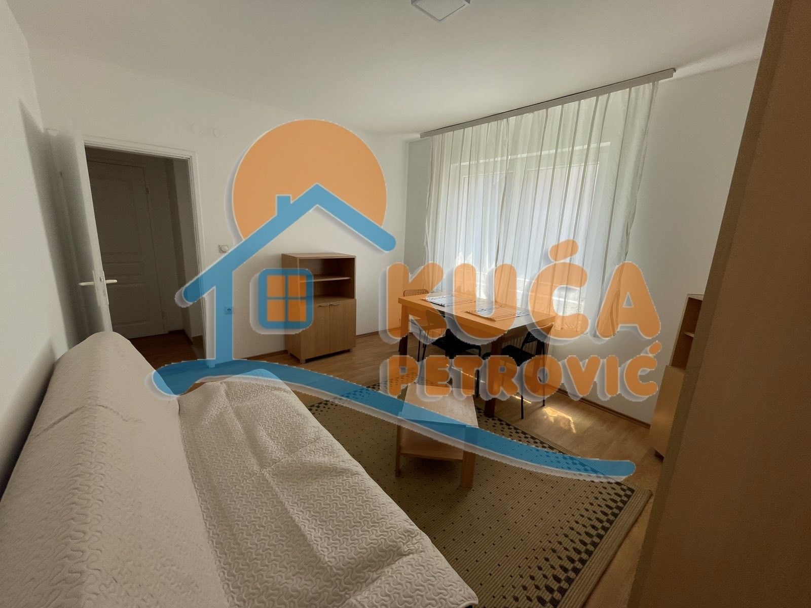 Jednosoban stan, 40 m2, Centar, Prvomajska ID: i-014142 1