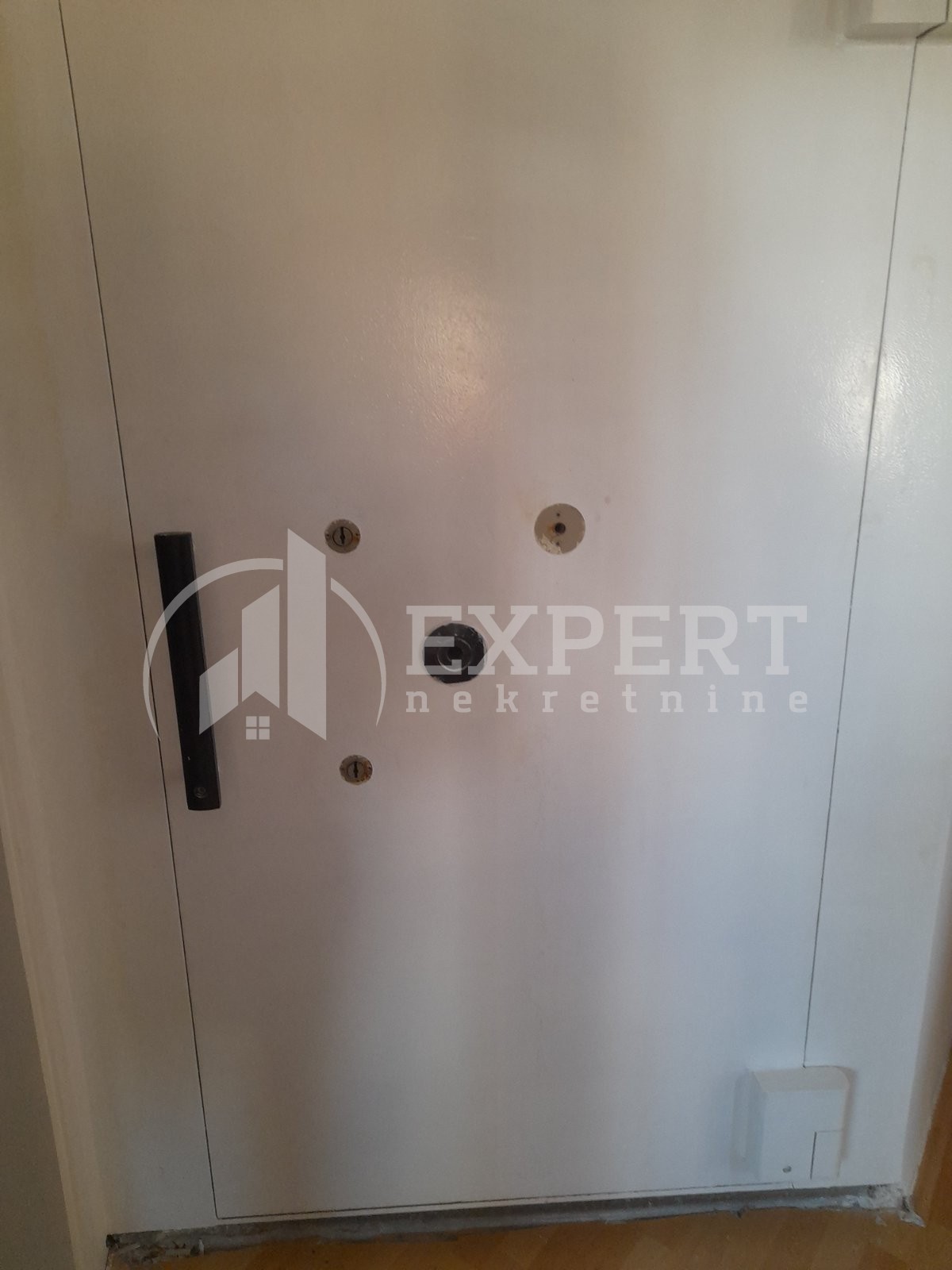 Lokal, 156 m2, Čair, Cara Dušana ID: i-08410 6