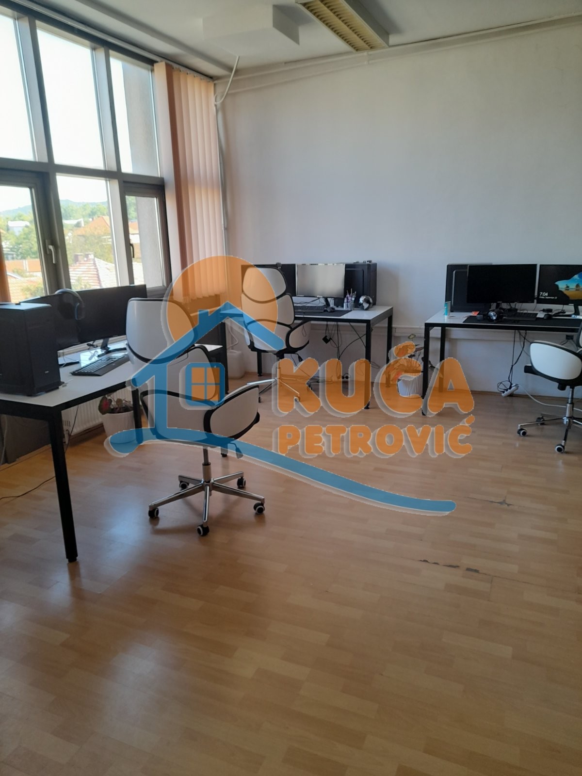 Lokal, 156 m2, Čair, Cara Dušana ID: i-08410 3