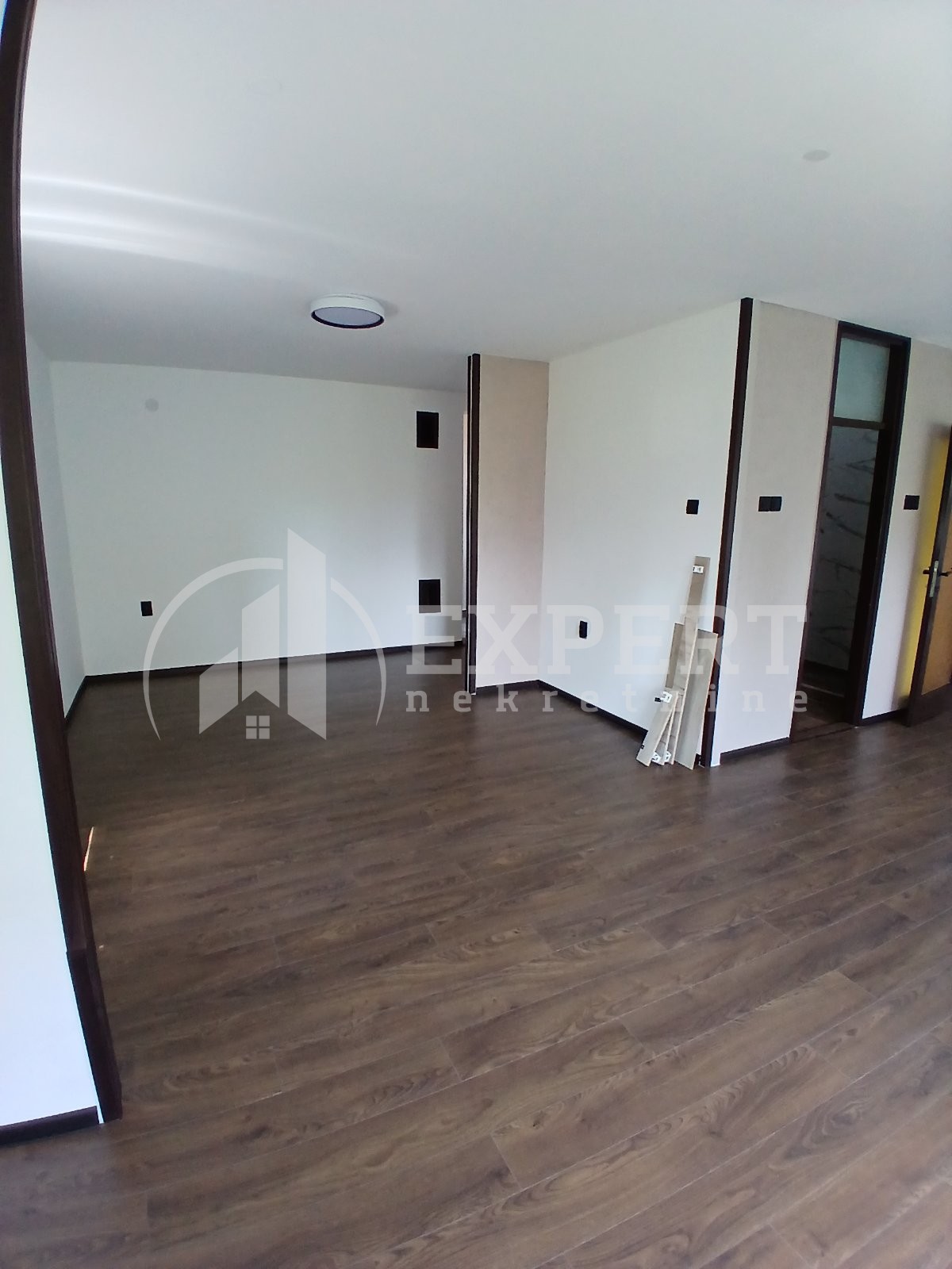 Lokal, 82 m2, Dom zdravlja, Bulevar Nemanjića ID: i-014139 2