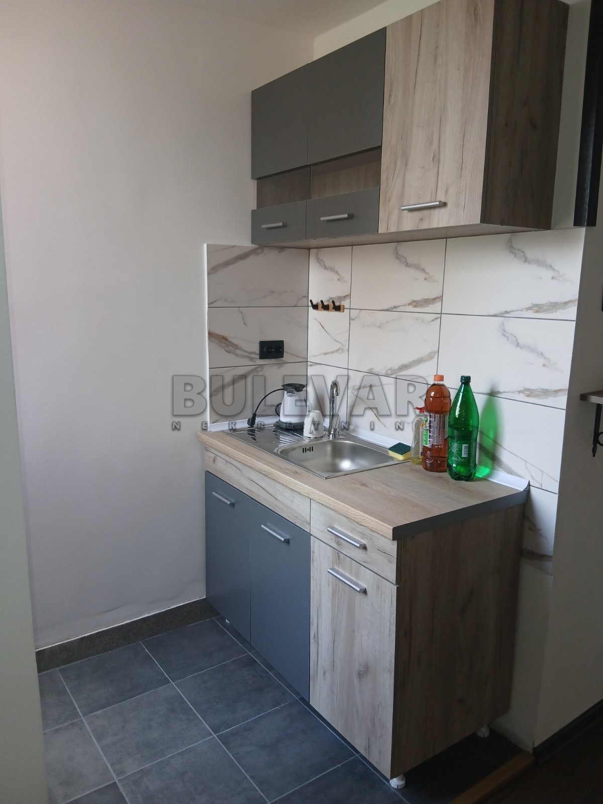 Lokal, 82 m2, Dom zdravlja, Bulevar Nemanjića ID: i-014139 10