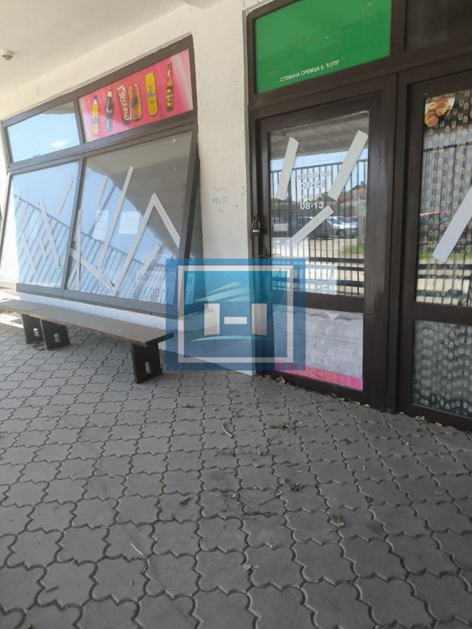 Na prodaju poslovno-stambeni prostor – 90m² Ćuprija 4