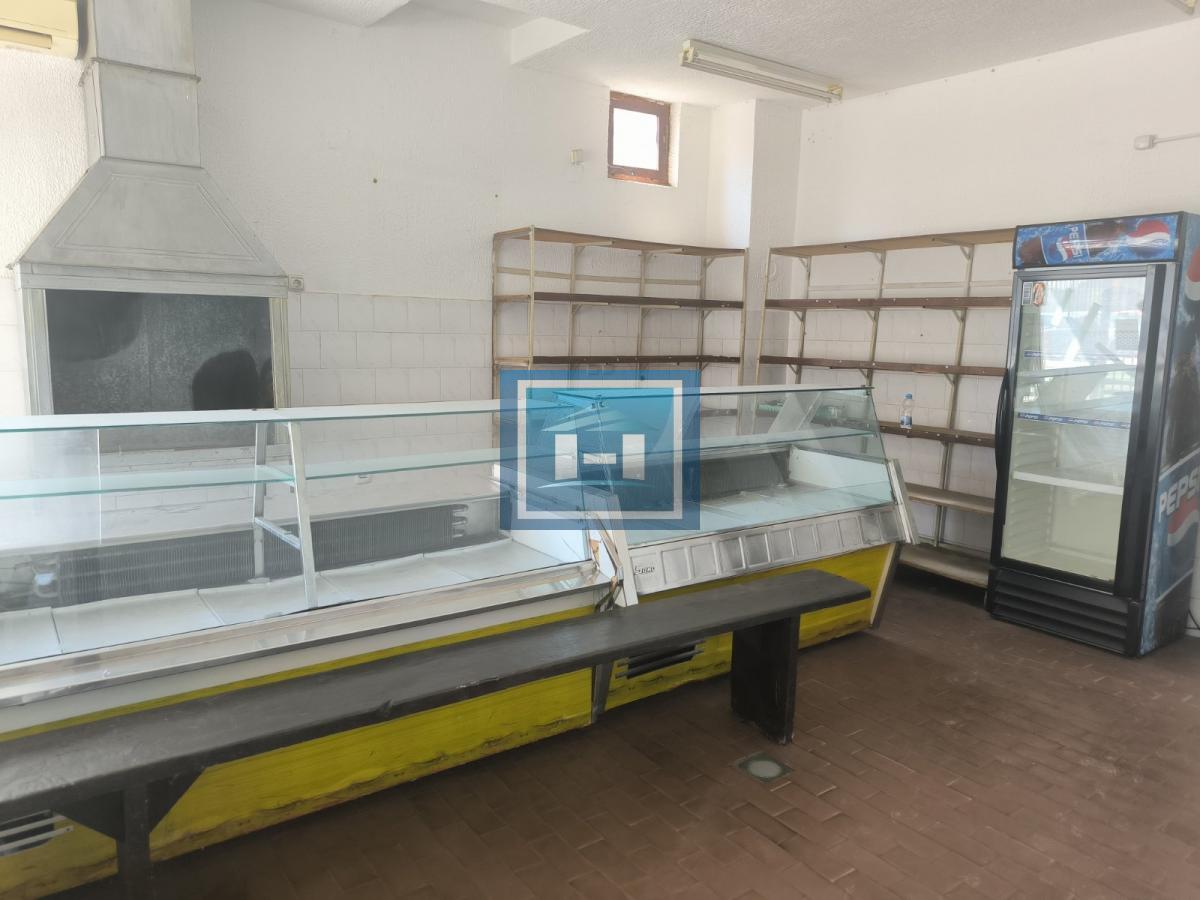 Na prodaju poslovno-stambeni prostor – 90m² Ćuprija 5