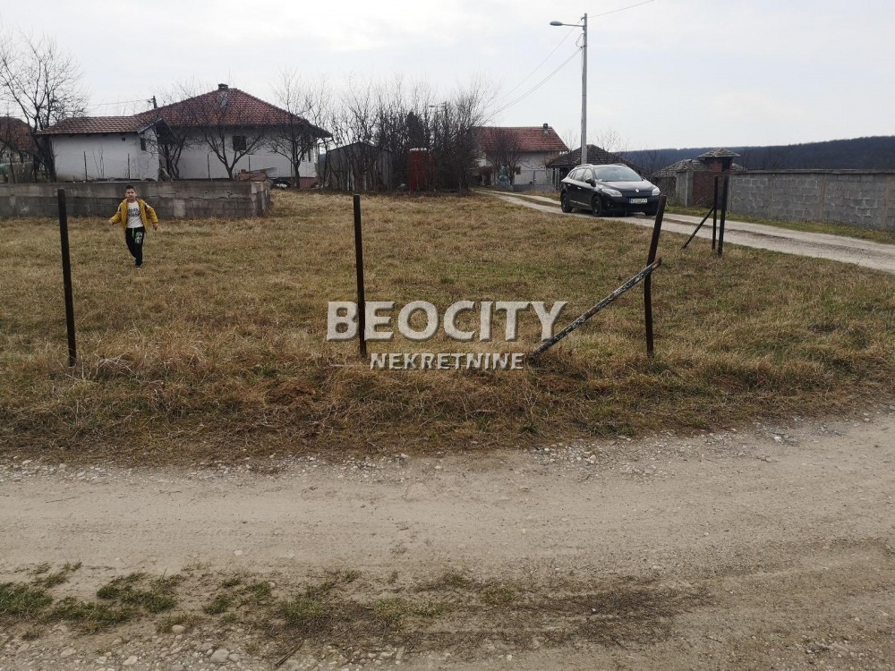 Plac, Sremčica, Davidovićev sokak ID: 119191 2