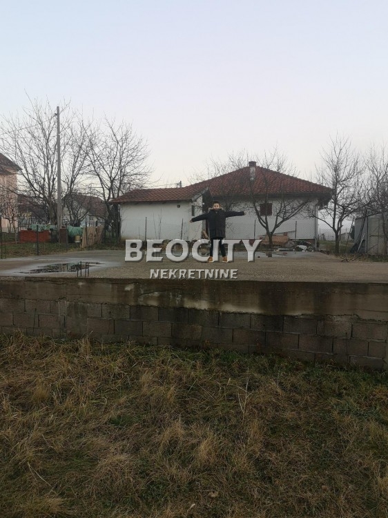 Plac, Sremčica, Davidovićev sokak ID: 119191 9