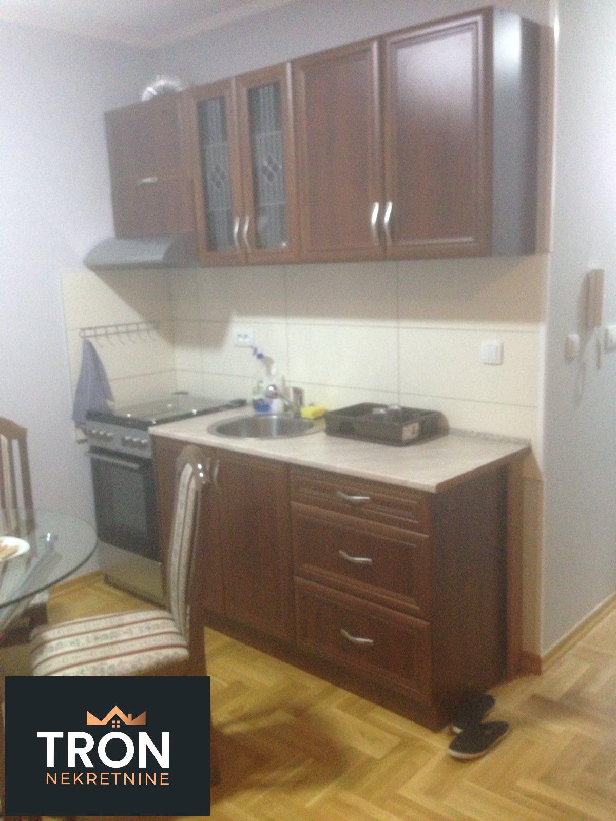 Jednosoban stan kod Osnovne škole 39m2 2