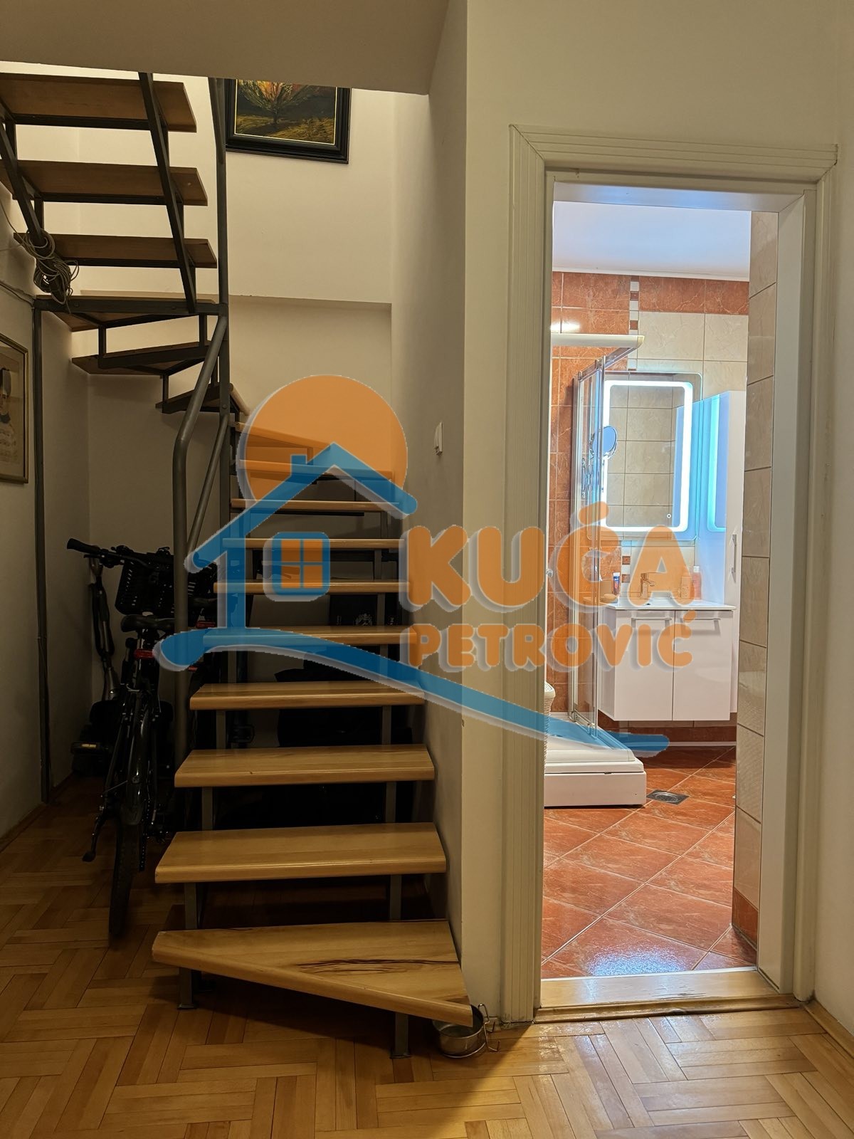 četvorosoban stan, 150 m2, Ćele kula, Romanijska ID: p-014153 11