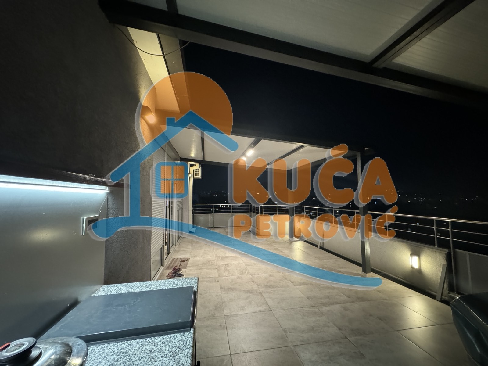 četvorosoban stan, 150 m2, Ćele kula, Romanijska ID: p-014153 9