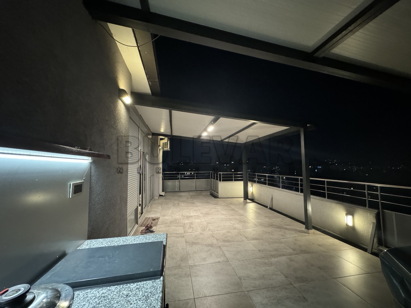 četvorosoban stan, 150 m2, Ćele kula, Romanijska ID: p-014153 9